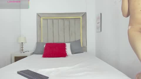 Julian online show from October 11, 2025, 7:12 pm