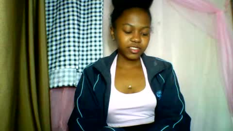 lara_belle online show from June 14, 2026, 5:59 pm