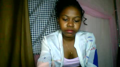 lara_belle online show from July 6, 2026, 4:31 am