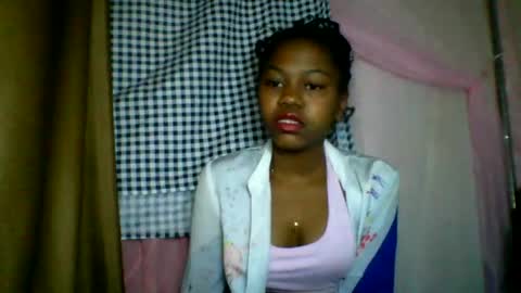 lara_belle online show from July 7, 2026, 4:04 am