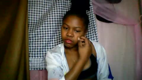 lara_belle online show from July 15, 2026, 11:37 am