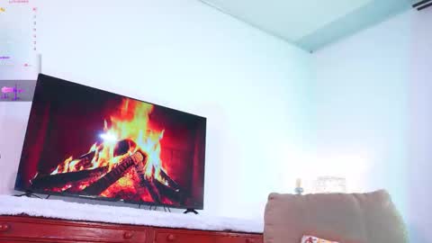 Hello Guys I am Lara Giraldo  WELCOME To my room online show from October 8, 2025, 12:52 am