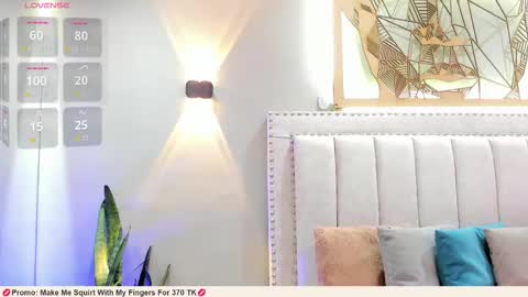      700  200   online show from November 30, 2025, 5:06 pm