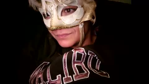 Little online show from October 11, 2025, 11:14 pm