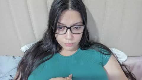 Snapshot of laracamille chatting on February 2, 2025, 4:26 am lara online show from February 2, 2025, 4:26 am
