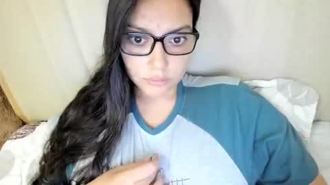 Snapshot of laracamille chatting on November 7, 2025, 5:29 am lara online show from November 7, 2025, 5:29 am