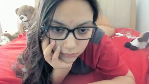 lara online show from February 10, 2026, 6:01 pm