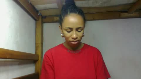 larah98 online show from February 18, 2026, 6:04 pm