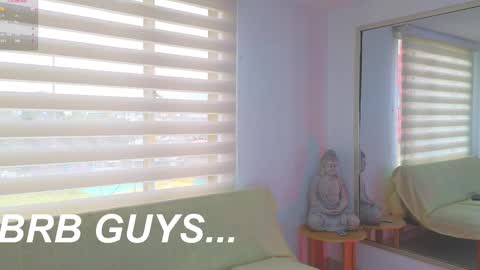 Lara  online show from March 4, 2025, 3:15 pm