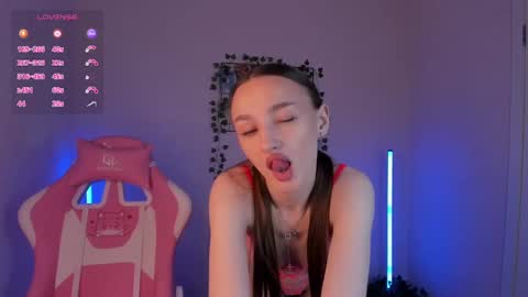 MY NAME IS LILY online show from March 6, 2025, 4:19 am