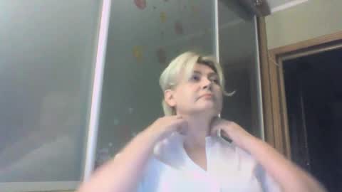 laramrs online show from September 30, 2025, 5:18 pm