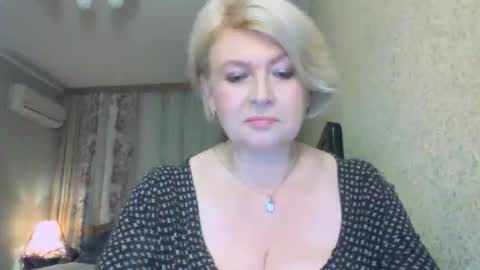 laramrs online show from December 2, 2025, 5:30 pm