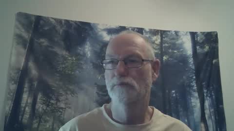 Snapshot of larbie chatting on December 13, 2024, 8:26 pm Larbie online show from December 13, 2024, 8:26 pm