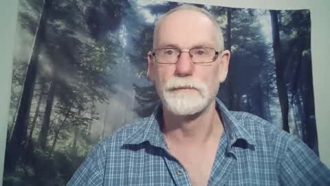 Snapshot of larbie chatting on December 31, 2024, 11:53 am Larbie online show from December 31, 2024, 11:53 am