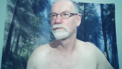 Snapshot of larbie chatting on December 31, 2024, 7:40 pm Larbie online show from December 31, 2024, 7:40 pm