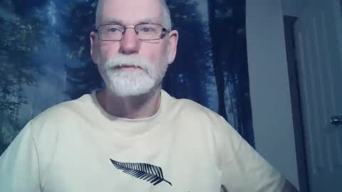 Snapshot of larbie chatting on January 4, 2025, 11:54 am Larbie online show from January 4, 2025, 11:54 am