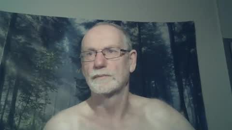 Snapshot of larbie chatting on January 11, 2025, 11:23 am Larbie online show from January 11, 2025, 11:23 am