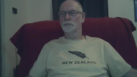 Snapshot of larbie chatting on March 9, 2025, 4:49 am Larbie online show from March 9, 2025, 4:49 am