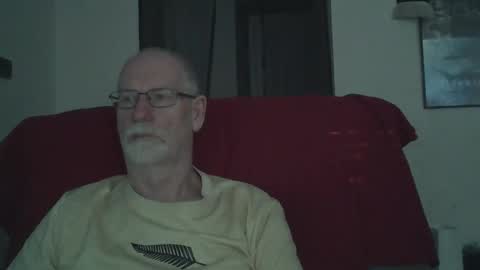 Snapshot of larbie chatting on March 9, 2025, 7:56 am Larbie online show from March 9, 2025, 7:56 am