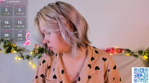 Snapshot of large_ocean chatting on November 6, 2025, 1:39 am Rose online show from November 6, 2025, 1:39 am