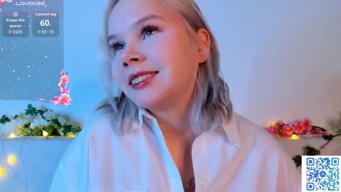 Snapshot of large_ocean chatting on November 26, 2025, 10:55 pm Rose online show from November 26, 2025, 10:55 pm