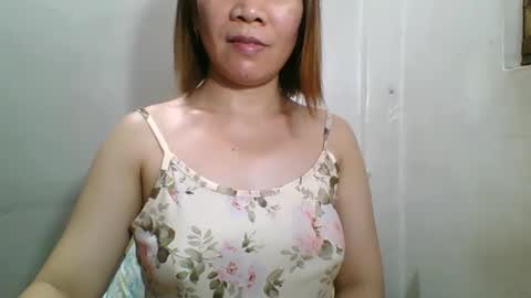 Larice online show from May 13, 2026, 4:21 am