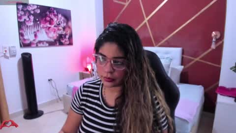 Snapshot of laris_park chatting on December 2, 2024, 5:15 am laris_park online show from December 2, 2024, 5:15 am