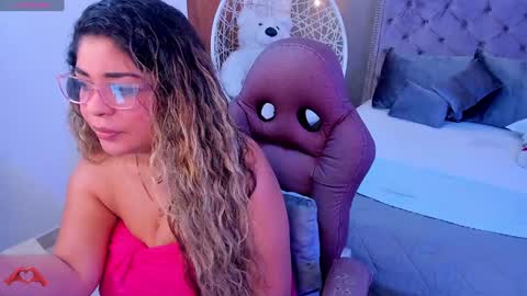 Snapshot of laris_park chatting on January 22, 2025, 9:13 am laris_park online show from January 22, 2025, 9:13 am