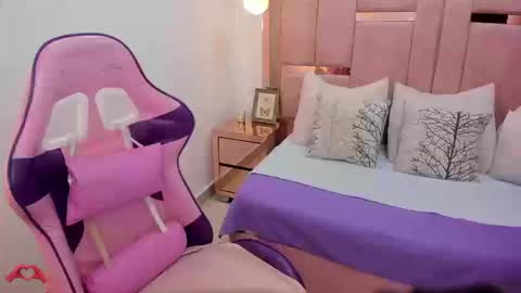 Snapshot of laris_park chatting on September 13, 2025, 9:03 pm laris_park online show from September 13, 2025, 9:03 pm