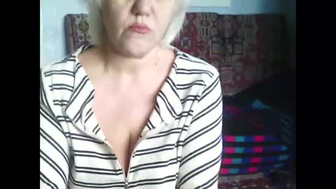 Snapshot of larisaq4ugo24 chatting on February 17, 2025, 10:29 am larisaq4ugo24 online show from February 17, 2025, 10:29 am