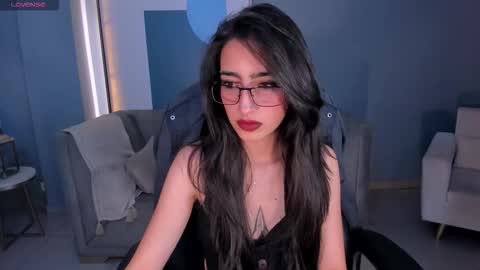 Larisa Smirnov online show from September 30, 2025, 4:17 am