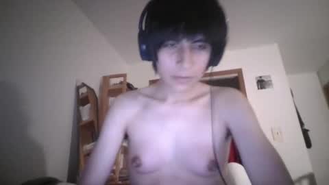 larpmoder online show from February 17, 2026, 5:37 am