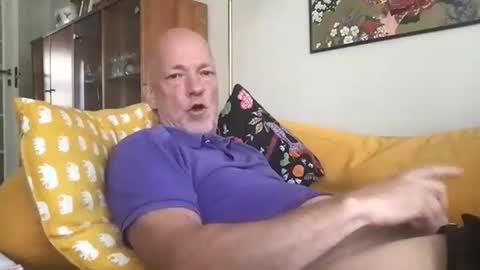 Snapshot of larsafree6 chatting on September 9, 2025, 12:26 pm larsafree6 online show from September 9, 2025, 12:26 pm