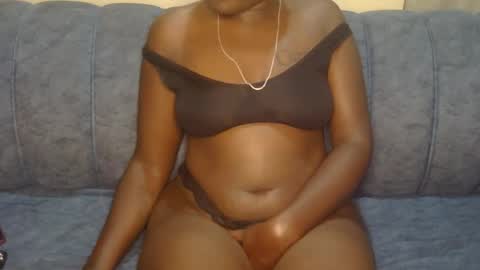 larvy12 online show from February 13, 2026, 11:45 pm