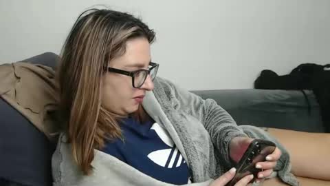 raisa online show from October 28, 2025, 4:27 am