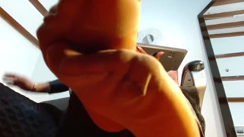 Laryssa online show from September 30, 2025, 1:38 pm