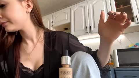 Snapshot of lashawnabatun chatting on April 4, 2026, 11:40 am Sara online show from April 4, 2026, 11:40 am