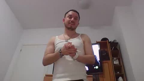 latenightcolombian online show from April 15, 2026, 12:06 am