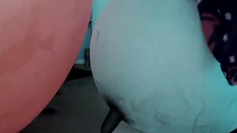 latexchris77 online show from January 27, 2025, 9:55 am