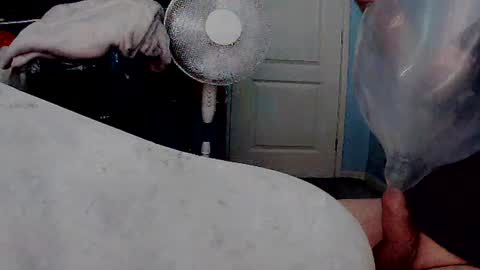 Snapshot of latexchris77 chatting on July 3, 2026, 6:09 am latexchris77 online show from July 3, 2026, 6:09 am