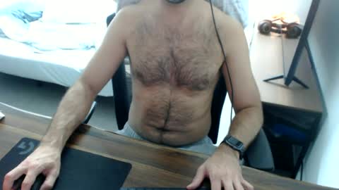 latexdave84 online show from June 26, 2026, 11:47 am