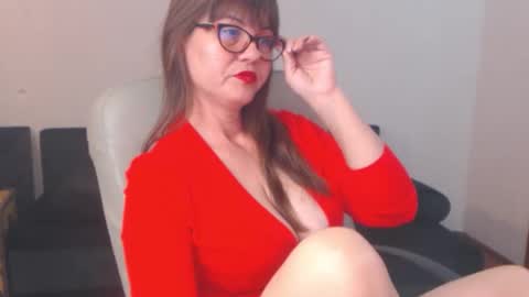 Snapshot of latexgoddesss chatting on November 12, 2025, 7:03 pm Jade online show from November 12, 2025, 7:03 pm