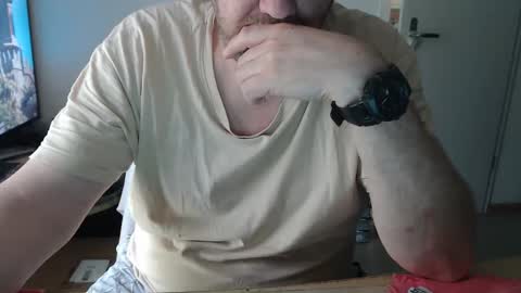 Snapshot of latexloverch71 chatting on April 11, 2026, 1:59 pm Andreas Latexlover online show from April 11, 2026, 1:59 pm