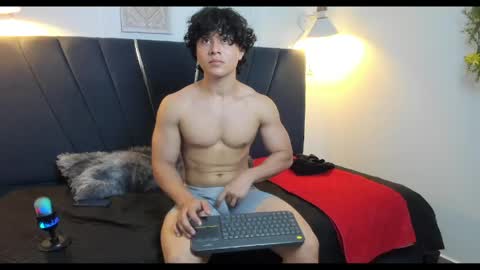 latin_beastx online show from May 12, 2026, 8:50 pm