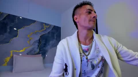 Snapshot of latin_crissex chatting on October 18, 2025, 12:06 pm crissex online show from October 18, 2025, 12:06 pm