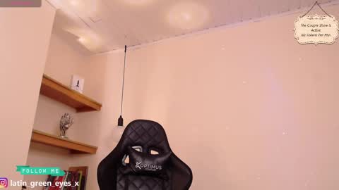 latin_green_eyes_ online show from February 24, 2025, 5:31 pm