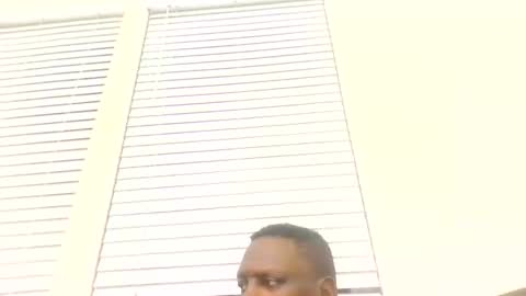 Latinabeautycollection online show from November 16, 2025, 4:07 am