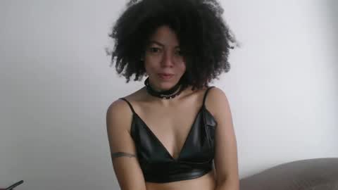 Latinacoka online show from October 17, 2025, 1:03 pm