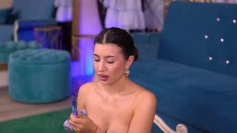 Snapshot of latinaloco chatting on March 9, 2025, 12:42 am Latina online show from March 9, 2025, 12:42 am