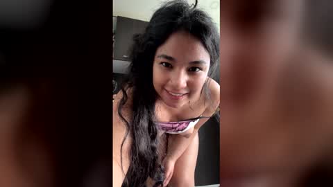 latinangel120222 online show from April 16, 2026, 9:39 pm